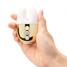 Load image into Gallery viewer, clit vibrator white &amp; gold Double clitoris Vibe, by Le Wand massager white &amp; gold