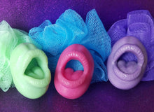 Load image into Gallery viewer, weenie washer, Weeny Washer, Mouth Shaped Soap, gag gift in Gift Can for men, Purple weenie washer, Pink weenie washer, Blue weenie washer, Green weenie washer